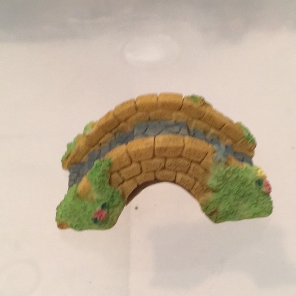 NWOT Vintage 1990s Easter village collectible figurines - Picture 7 of 8